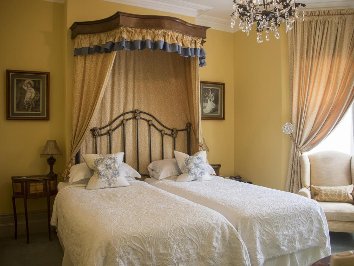 Albert & Victoria Guest House Істборн Екстер'єр фото
