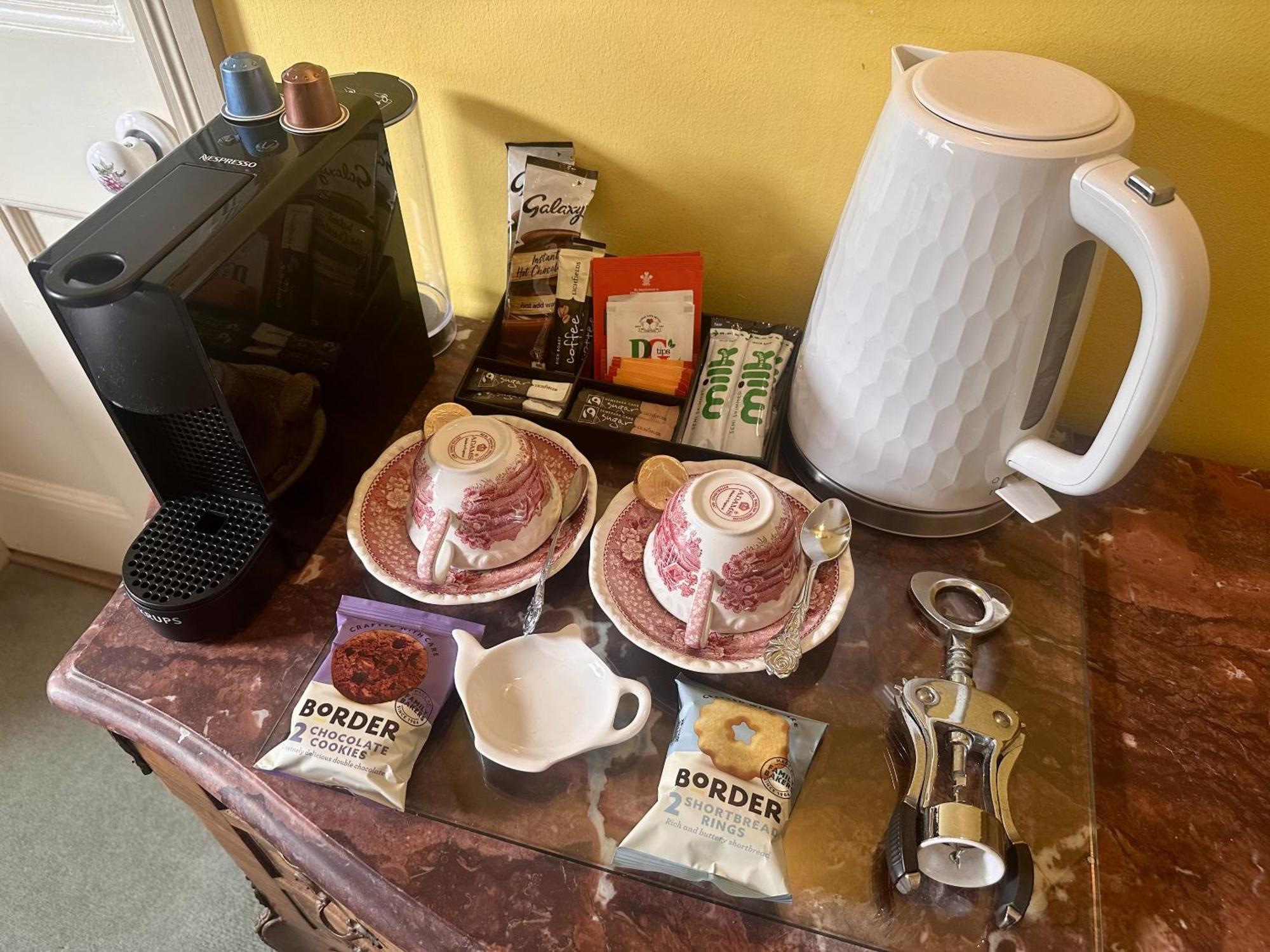 Albert & Victoria Guest House Істборн Номер фото