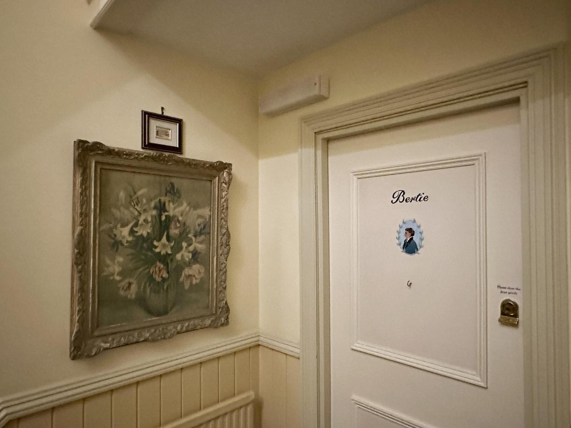 Albert & Victoria Guest House Істборн Номер фото