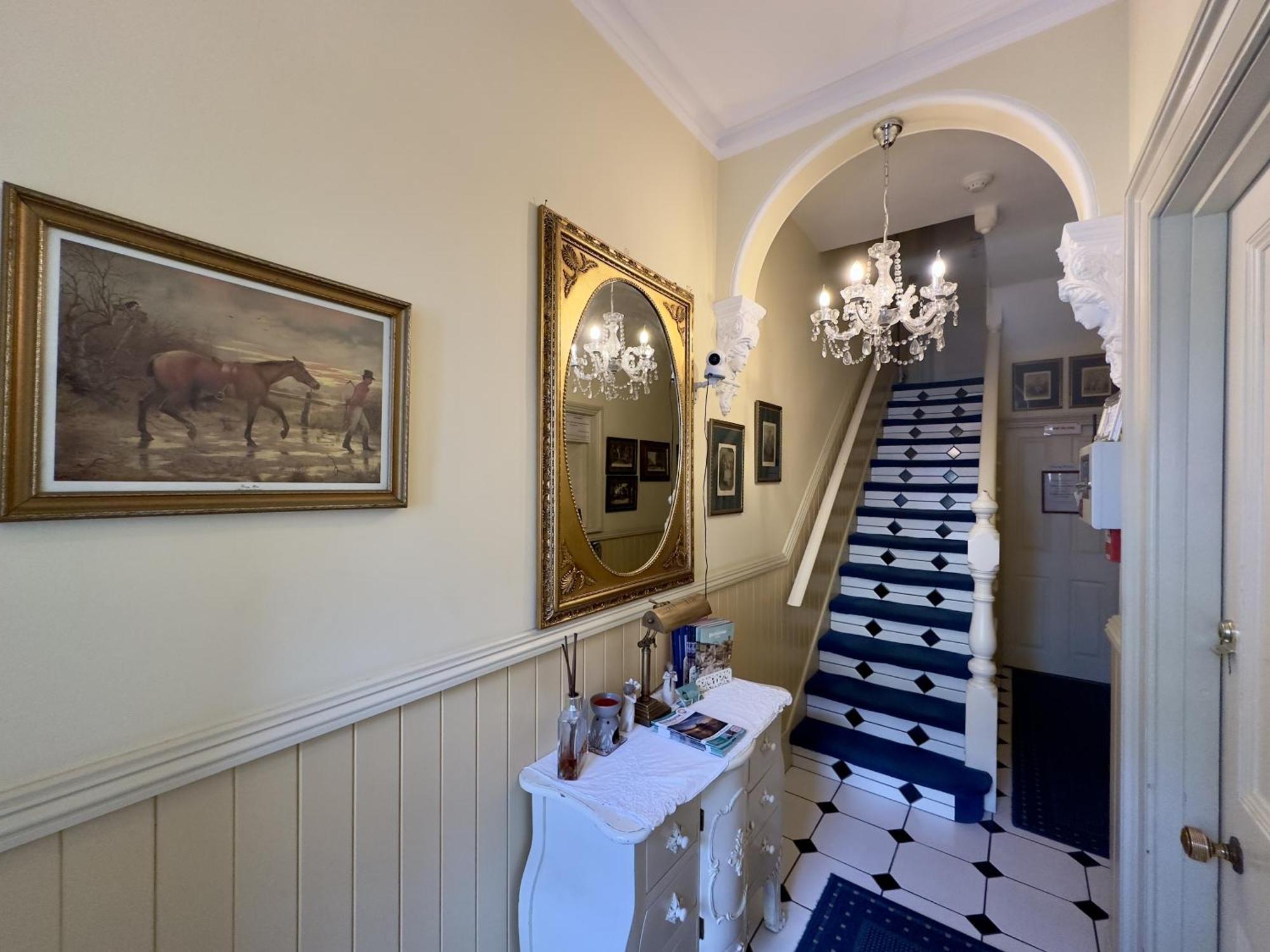 Albert & Victoria Guest House Істборн Екстер'єр фото