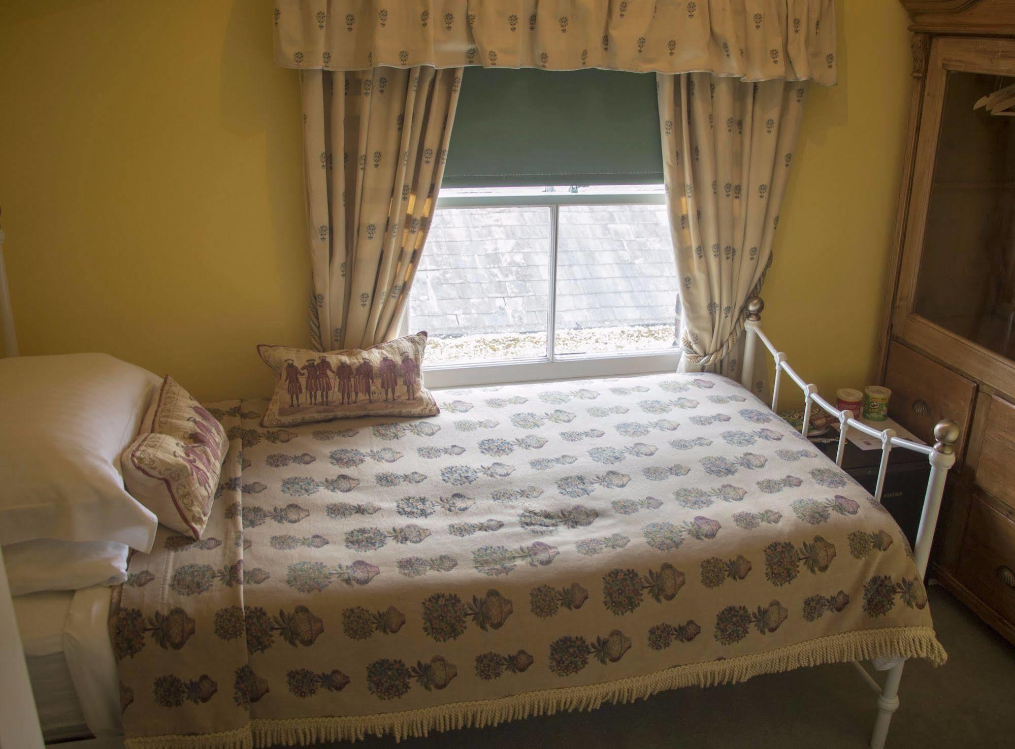 Albert & Victoria Guest House Істборн Екстер'єр фото